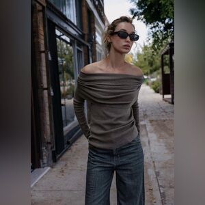 Zara Off-Shoulder Gray Sweater
